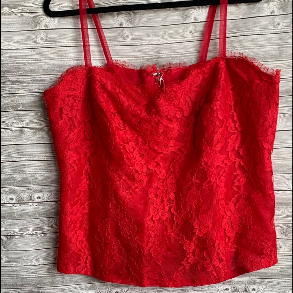 Red Lace Tank - Picture 2 of 5